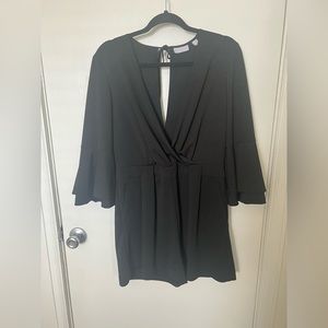 New York and Company open back romper with pockets